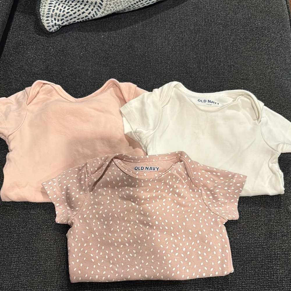 Old Navy Pink and White Short Sleeve Tees